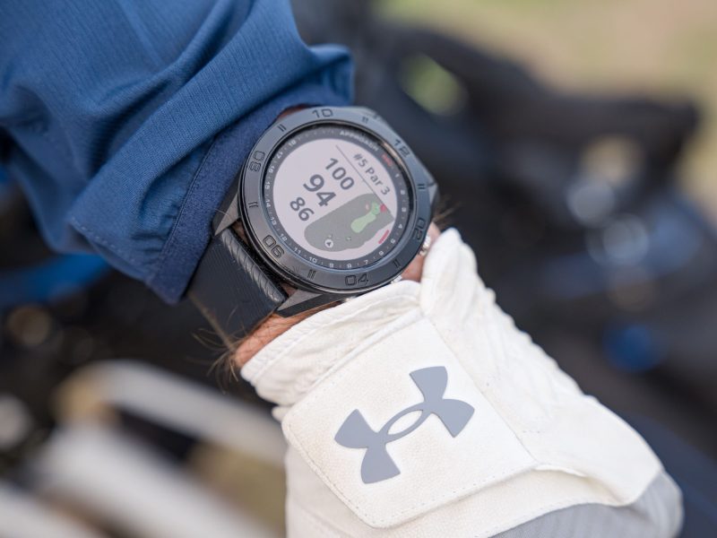 Garmin golf watch showing yardages
